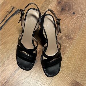 ❄️Escada Black Strappy Heels